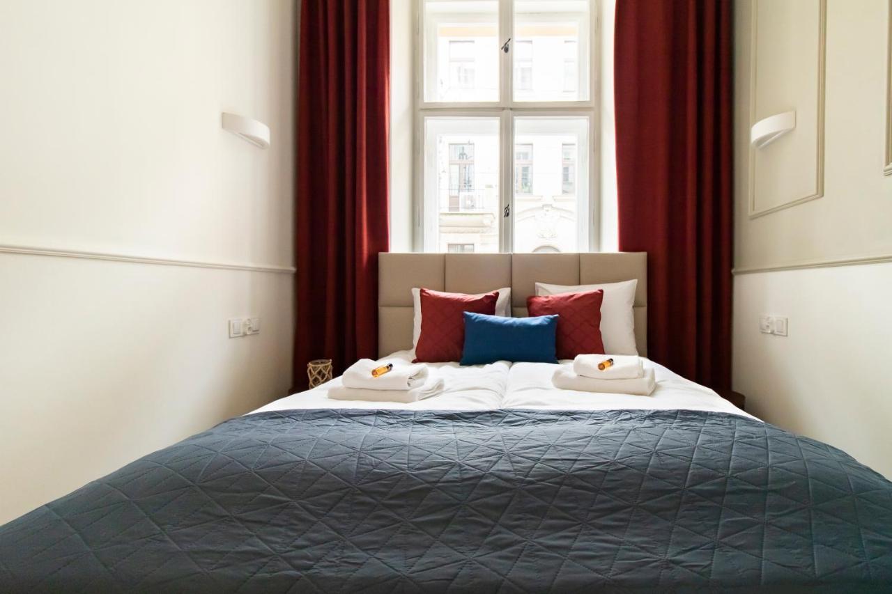 Modern Apartments Pilsudskiego Street Красков Екстериор снимка