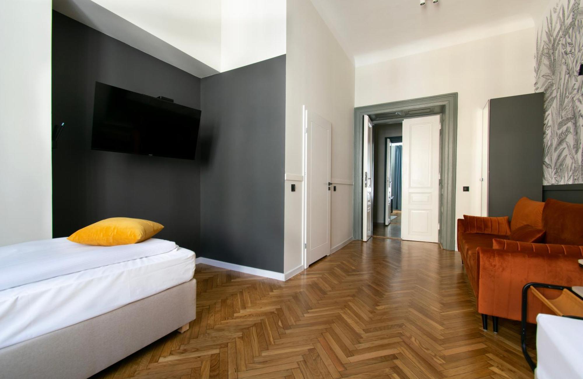 Modern Apartments Pilsudskiego Street Красков Екстериор снимка